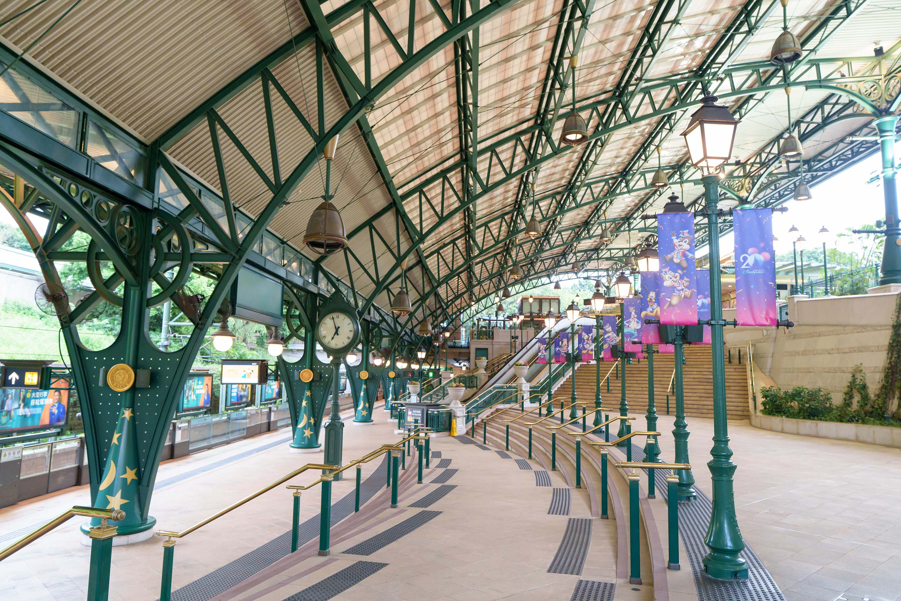 Disneyland Resort Station